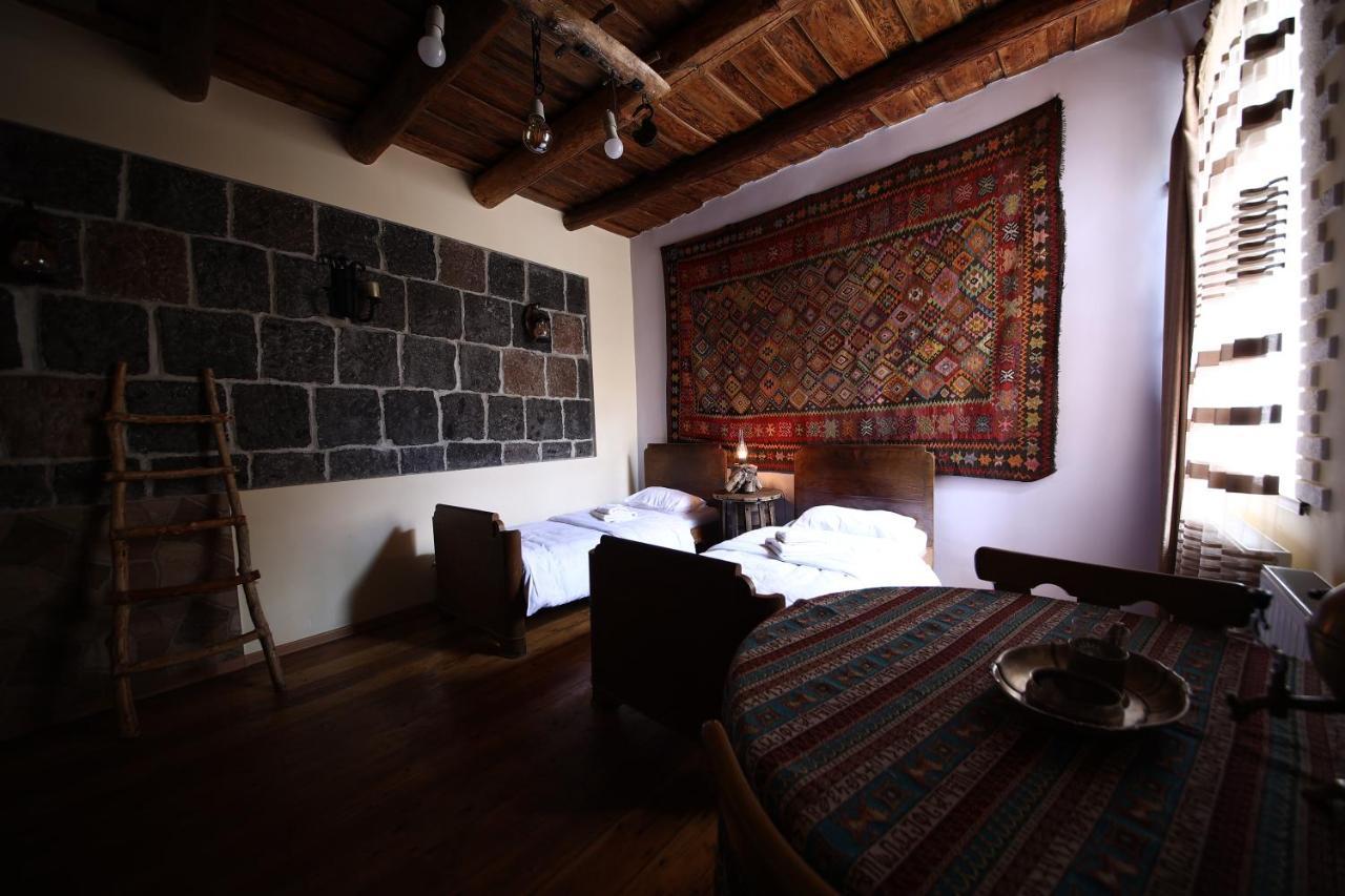 Alashkert Guesthouse ,Ալաշկերտ Հյուրատուն Gyumri Exterior foto